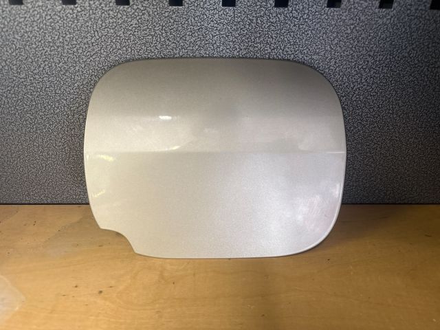 bontott RENAULT CLIO III Tankajtó