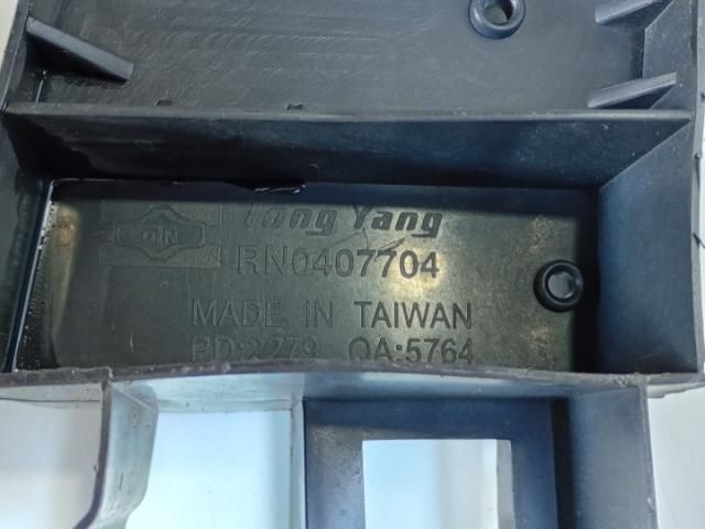 bontott RENAULT CLIO III Tartó Bak