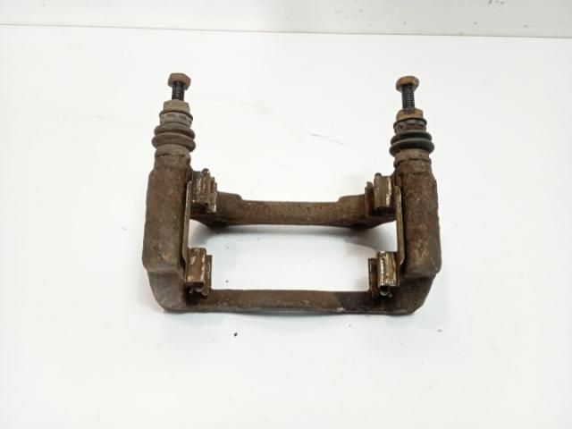 bontott RENAULT CLIO III Tartó Bak