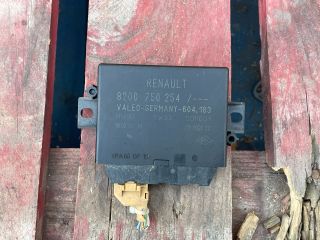 bontott RENAULT CLIO III Tolatóradar Elektronika