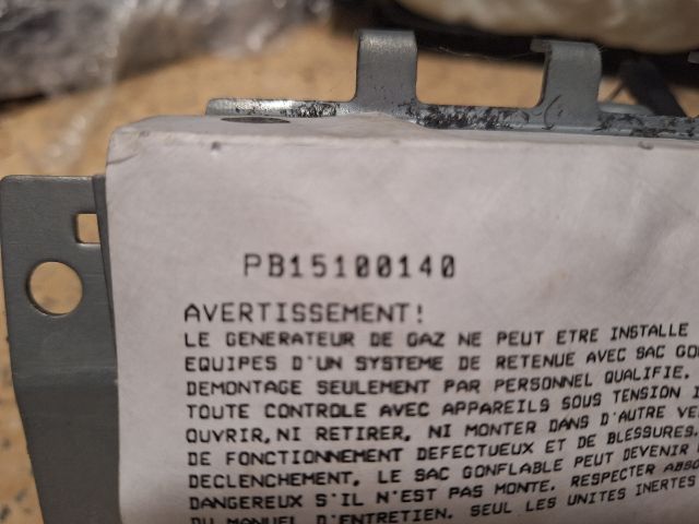 bontott RENAULT CLIO III Utasoldali Légzsák