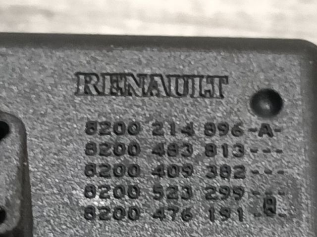 bontott RENAULT CLIO III Vészvillogó Kapcsoló