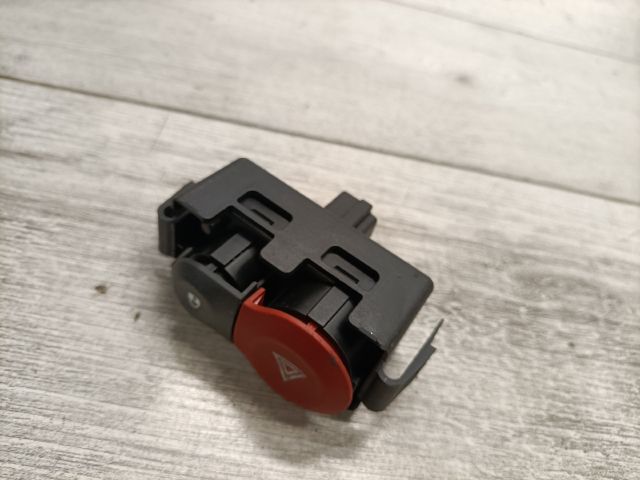 bontott RENAULT CLIO III Vészvillogó Kapcsoló