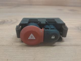 bontott RENAULT CLIO III Vészvillogó Kapcsoló