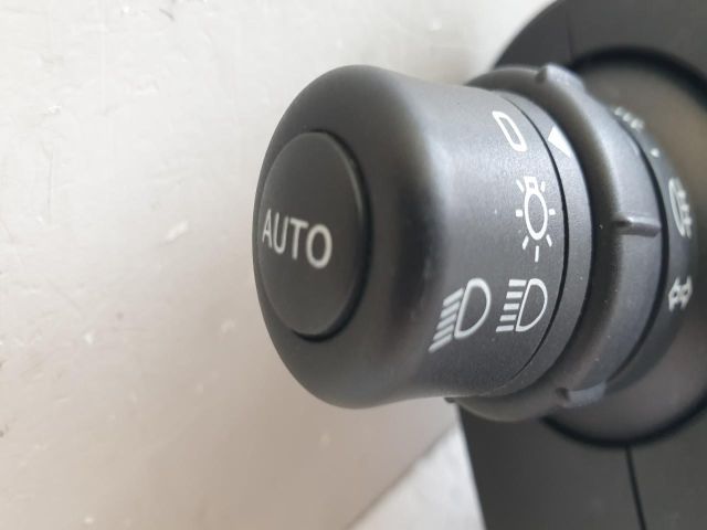 bontott RENAULT CLIO III Világítás Kapcsoló