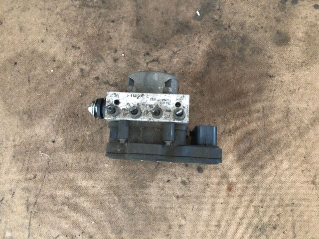 bontott RENAULT CLIO IV ABS Kocka