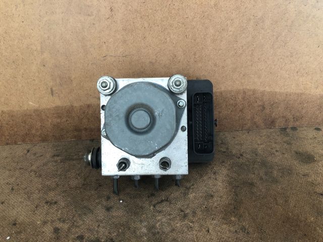 bontott RENAULT CLIO IV ABS Kocka