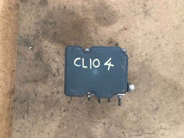 bontott RENAULT CLIO IV ABS Kocka