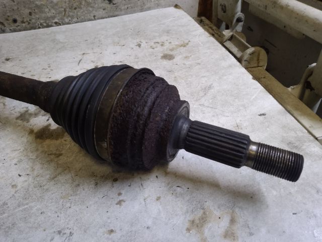 bontott RENAULT CLIO IV Bal Féltengely