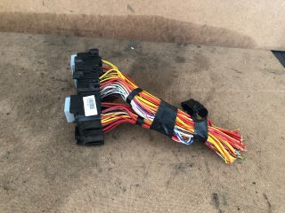 bontott RENAULT CLIO IV Biztosítéktábla Motortér