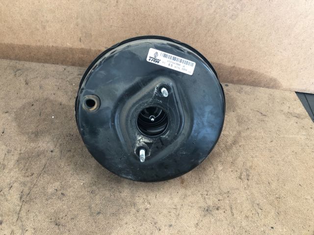 bontott RENAULT CLIO IV Fékrásegítő