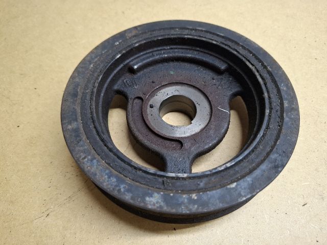 bontott RENAULT CLIO IV Főtengely Szíjtárcsa