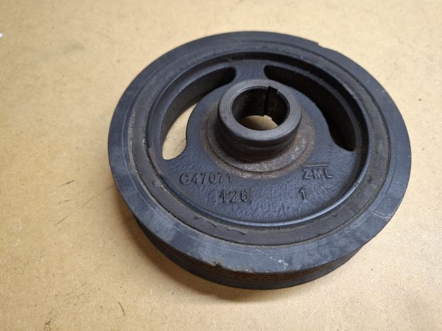 bontott RENAULT CLIO IV Főtengely Szíjtárcsa