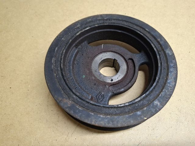 bontott RENAULT CLIO IV Főtengely Szíjtárcsa