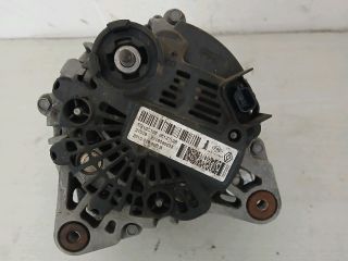 bontott RENAULT CLIO IV Generátor