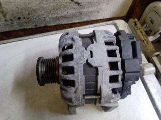 bontott RENAULT CLIO IV Generátor