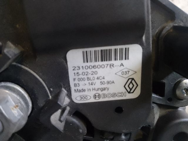 bontott RENAULT CLIO IV Generátor