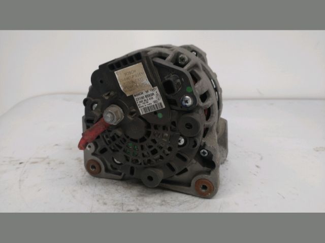 bontott RENAULT CLIO IV Generátor