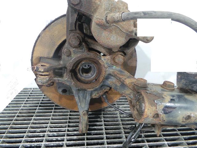 bontott RENAULT CLIO IV Jobb első Csonkállvány