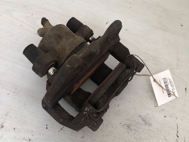 bontott RENAULT CLIO IV Jobb első Féknyereg Munkahengerrel