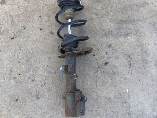 bontott RENAULT CLIO IV Jobb első Gólyaláb (Lengécsillapító, Rugó)