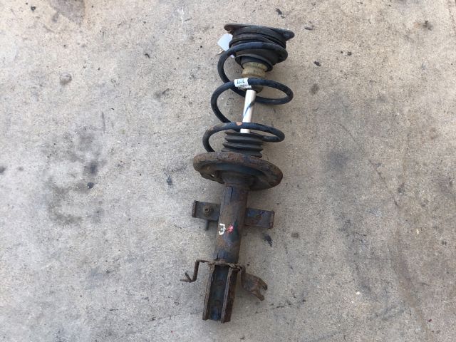 bontott RENAULT CLIO IV Jobb első Gólyaláb (Lengécsillapító, Rugó)