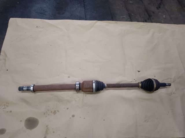 bontott RENAULT CLIO IV Jobb Féltengely