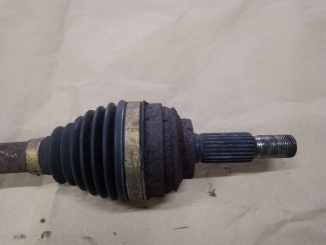 bontott RENAULT CLIO IV Jobb Féltengely