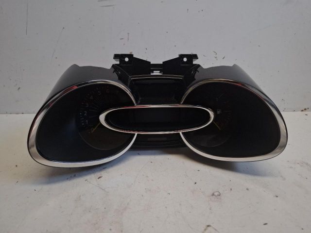 bontott RENAULT CLIO IV Kilométeróra