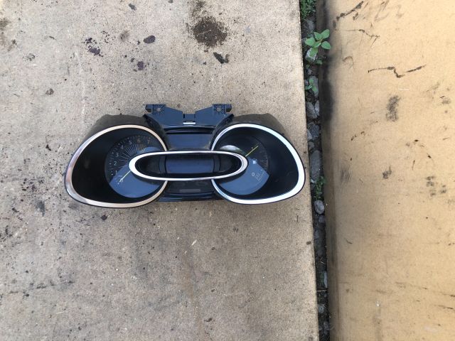 bontott RENAULT CLIO IV Kilométeróra