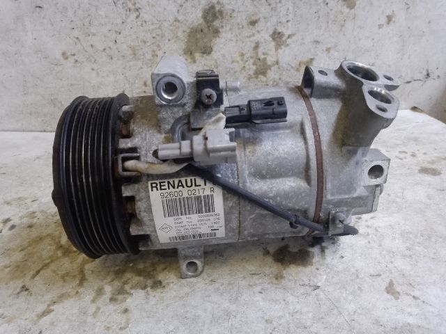 bontott RENAULT CLIO IV Klímakompresszor