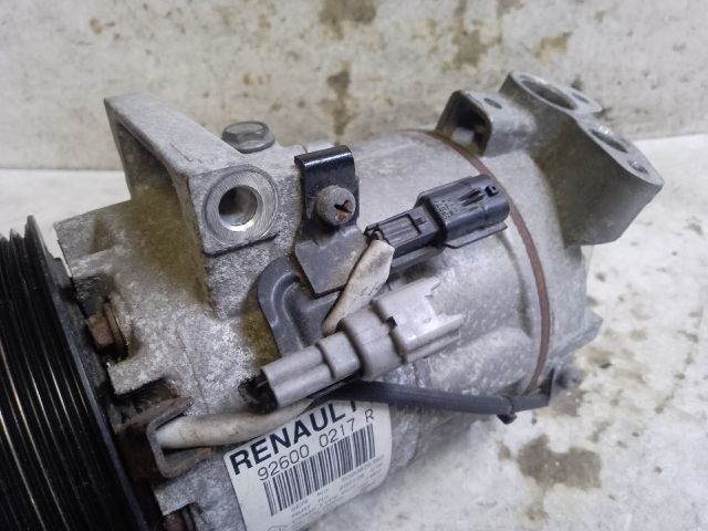 bontott RENAULT CLIO IV Klímakompresszor