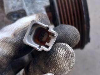 bontott RENAULT CLIO IV Klímakompresszor