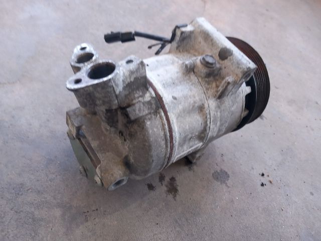 bontott RENAULT CLIO IV Klímakompresszor