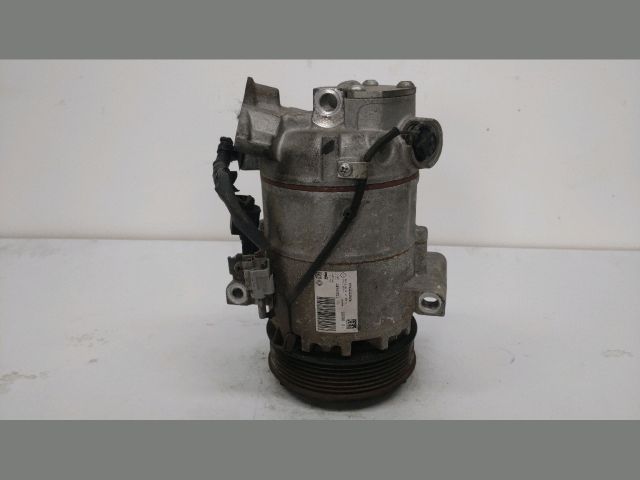 bontott RENAULT CLIO IV Klímakompresszor