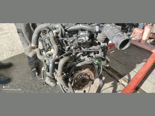 bontott RENAULT CLIO IV Komplett Motor (Segédberendezésekkel)