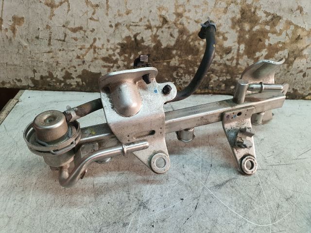 bontott RENAULT CLIO IV Közösnyomócső