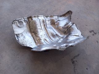 bontott RENAULT CLIO IV Leömlő Hővédő Lemez