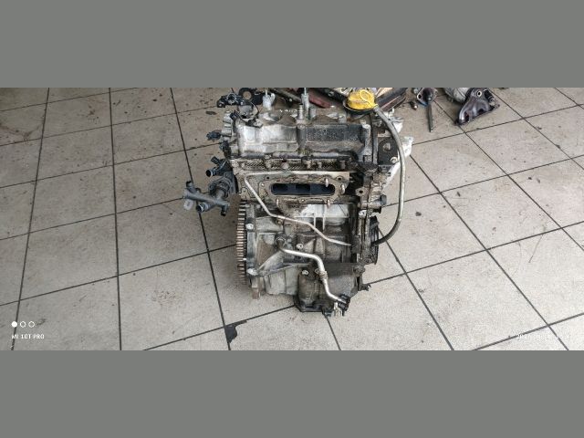 bontott RENAULT CLIO IV Motor (Fűzött blokk hengerfejjel)