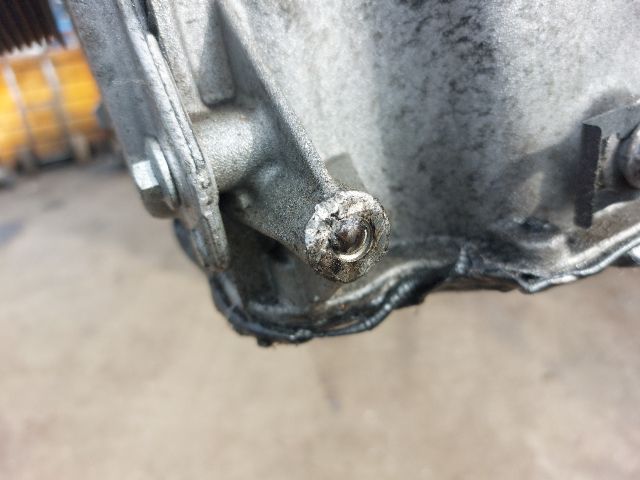 bontott RENAULT CLIO IV Motor (Fűzött blokk hengerfejjel)