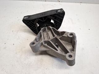bontott RENAULT CLIO IV Motor Tartó Bak (Pozíciófüggetlen)