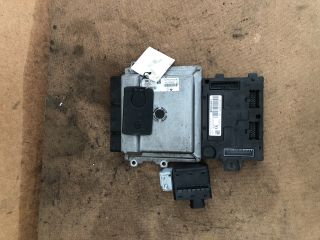 bontott RENAULT CLIO IV Motorvezérlő