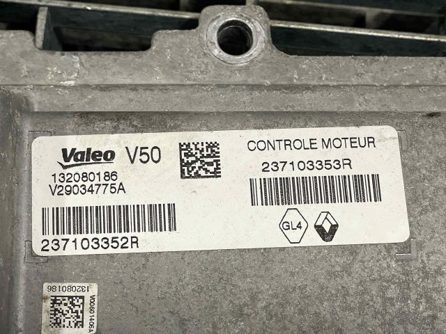 bontott RENAULT CLIO IV Motorvezérlő