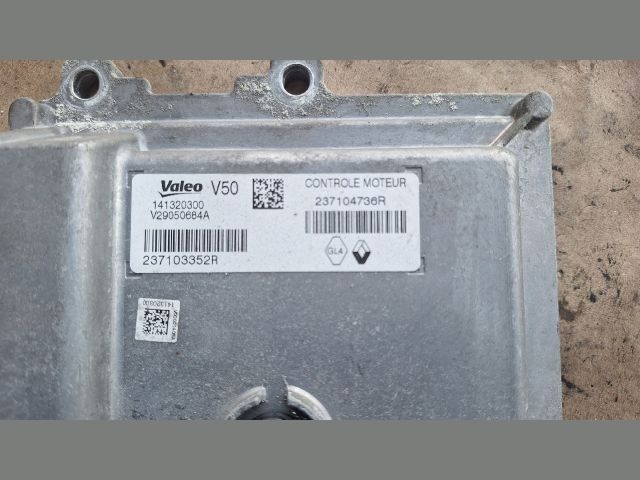 bontott RENAULT CLIO IV Motorvezérlő