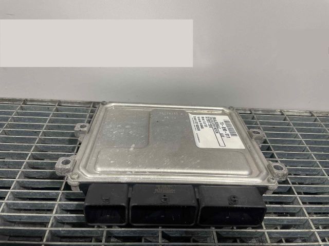 bontott RENAULT CLIO IV Motorvezérlő