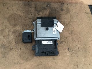 bontott RENAULT CLIO IV Motorvezérlő