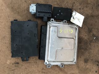 bontott RENAULT CLIO IV Motorvezérlő