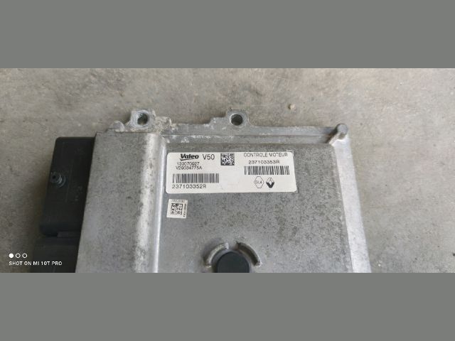 bontott RENAULT CLIO IV Motorvezérlő