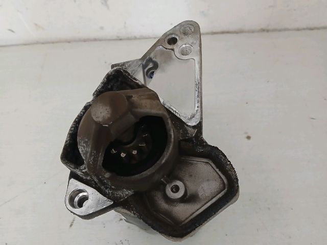 bontott RENAULT CLIO IV Önindító