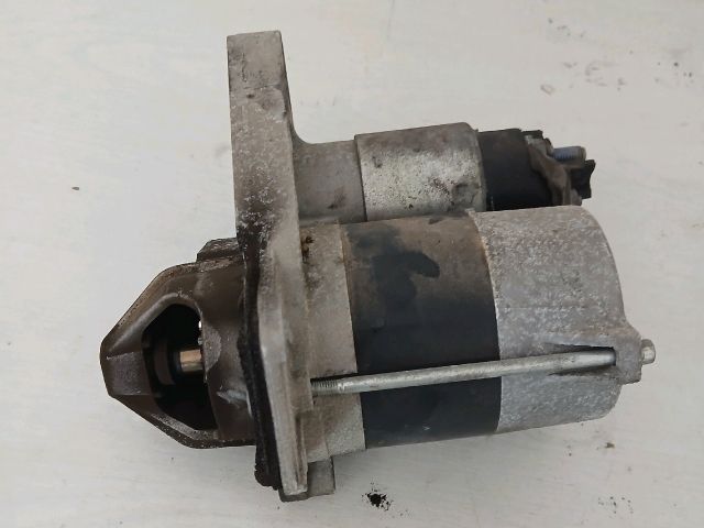 bontott RENAULT CLIO IV Önindító